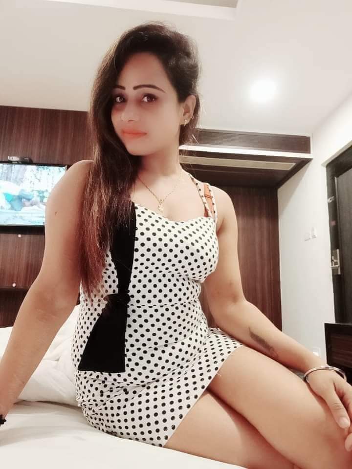 Russian Call girls in Gandhinagar escort service